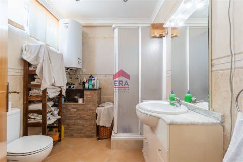 Apartamento T2 Venda em Quelfes,Olhão