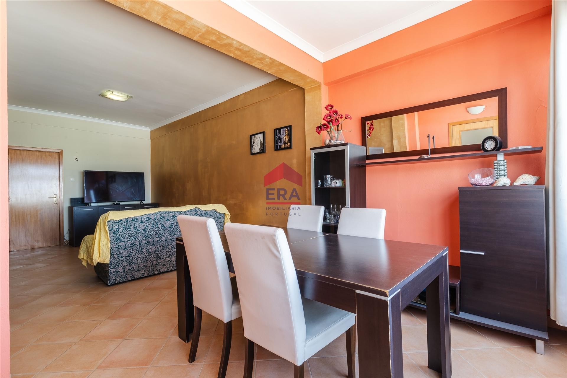 Apartamento T2 Venda em Quelfes,Olhão