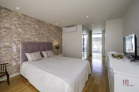 Moradia à Praia da Madalena