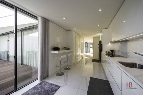 Moradia à Praia da Madalena