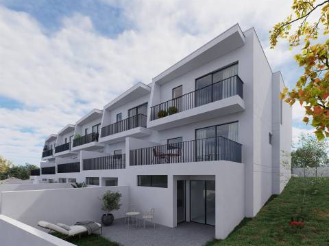 Moradia em Banda T3+1 Venda em Gondomar (São Cosme), Valbom e Jovim,Gondomar