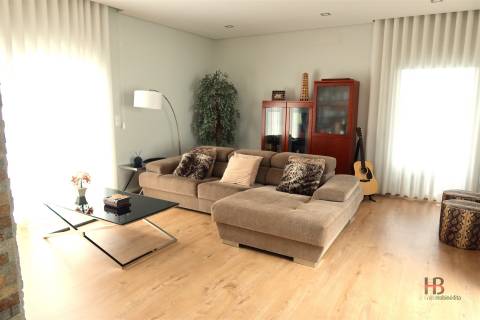 Moradia T3+1 Venda em Gondomar (São Cosme), Valbom e Jovim,Gondomar