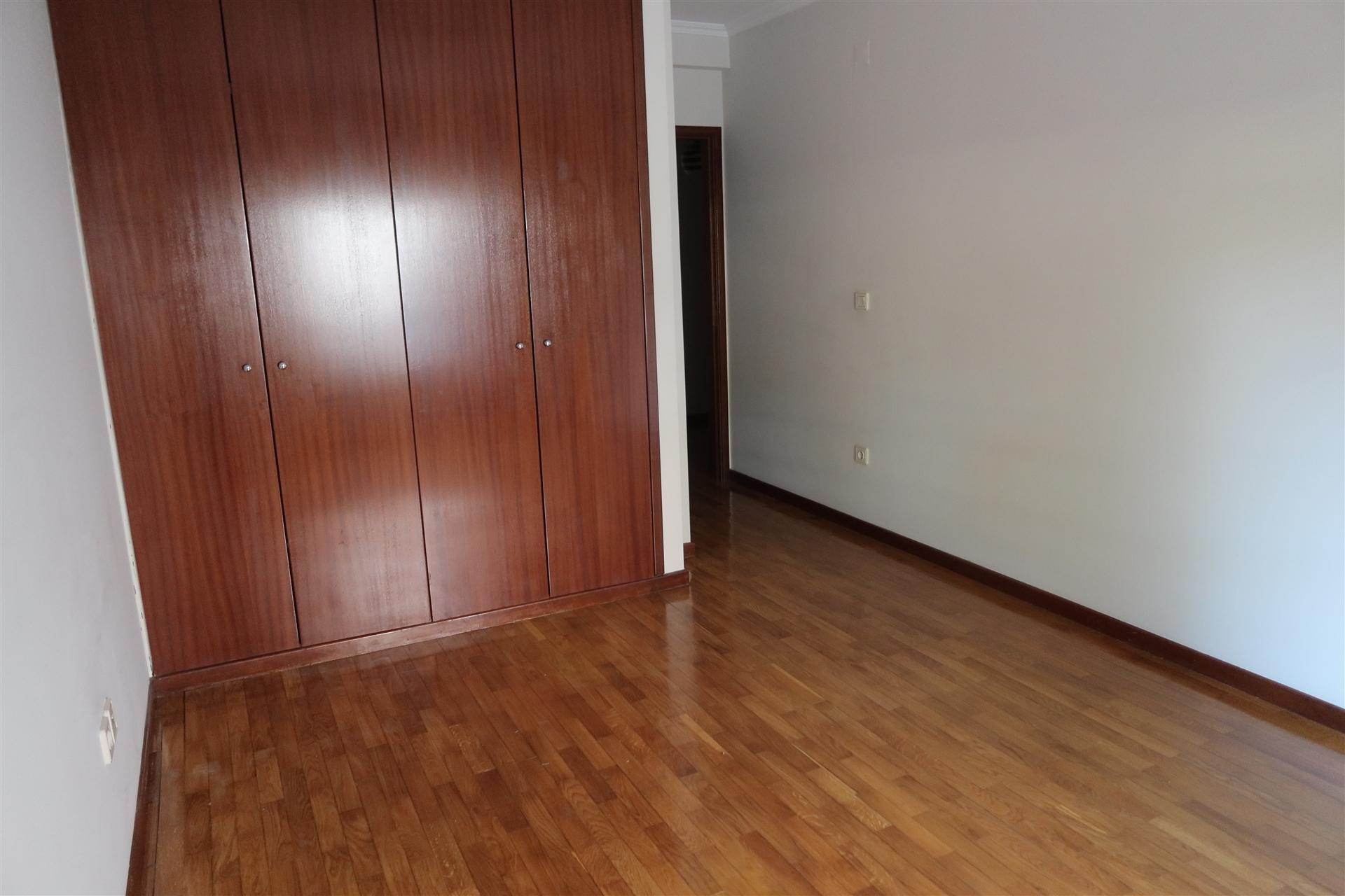Apartamento T1 Arrendamento em Oliveira do Douro,Vila Nova de Gaia