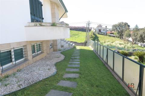 Moradia T5 Venda em Gondomar (São Cosme), Valbom e Jovim,Gondomar