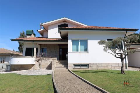 Moradia T5 Venda em Gondomar (São Cosme), Valbom e Jovim,Gondomar