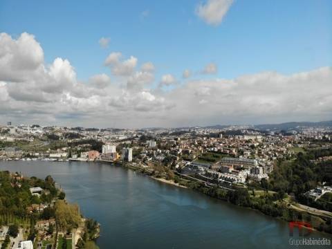 Lote de Terreno  Venda em Oliveira do Douro,Vila Nova de Gaia