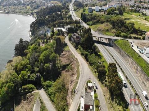 Lote de Terreno  Venda em Oliveira do Douro,Vila Nova de Gaia