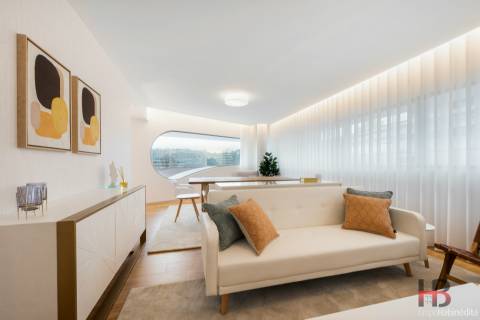 Excelente T3 com varanda/terraço.  Luxo! Paranhos, ao Pólo Universitário.