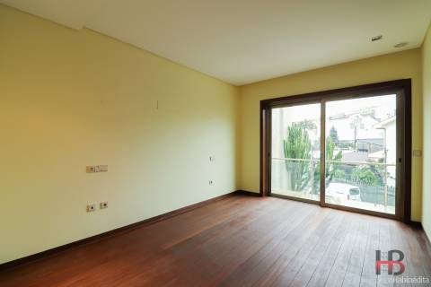 Moradia Geminada T4 Venda em Mafamude e Vilar do Paraíso,Vila Nova de Gaia