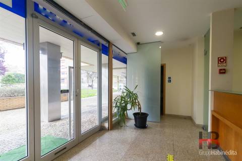 Loja  Arrendamento em Lordelo do Ouro e Massarelos,Porto