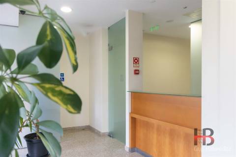 Loja  Arrendamento em Lordelo do Ouro e Massarelos,Porto