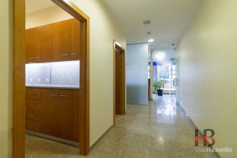 Loja  Arrendamento em Lordelo do Ouro e Massarelos,Porto