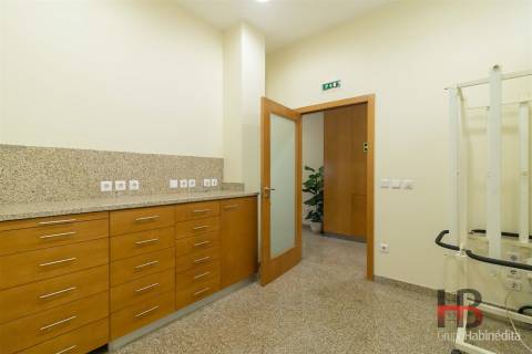 Loja  Arrendamento em Lordelo do Ouro e Massarelos,Porto