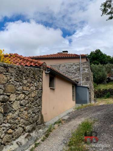 Moradia Rústica T5 Venda em São Vicente de Lafões,Oliveira de Frades