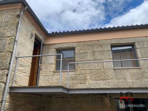 Moradia Rústica T5 Venda em São Vicente de Lafões,Oliveira de Frades