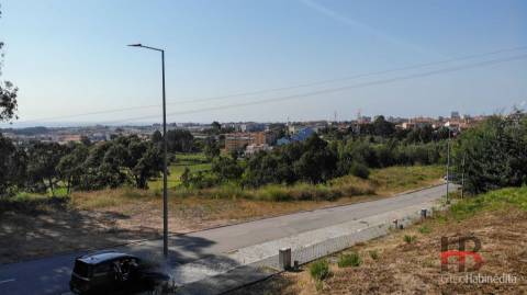 Lote de Terreno  Venda em Mafamude e Vilar do Paraíso,Vila Nova de Gaia