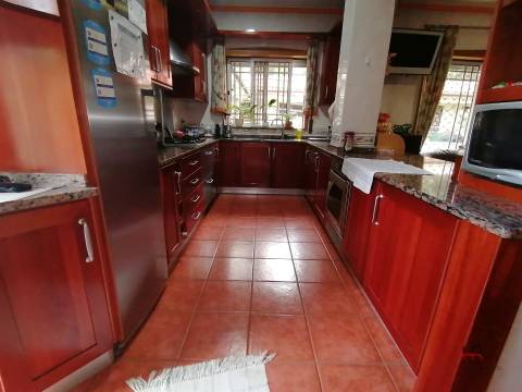 Moradia T5+2 Venda em Milheirós de Poiares,Santa Maria da Feira