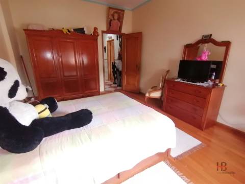 Moradia T5+2 Venda em Milheirós de Poiares,Santa Maria da Feira