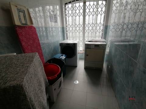 Moradia T5+2 Venda em Milheirós de Poiares,Santa Maria da Feira