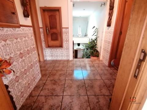 Moradia T5+2 Venda em Milheirós de Poiares,Santa Maria da Feira