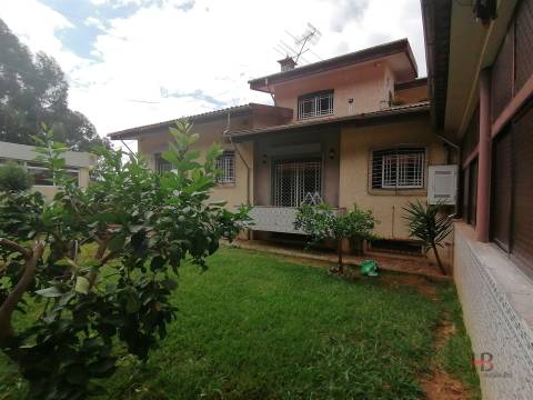 Moradia T5+2 Venda em Milheirós de Poiares,Santa Maria da Feira