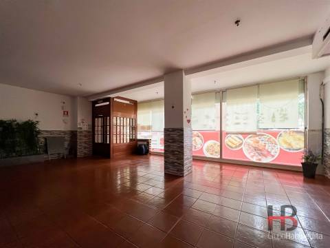 Loja  Venda em Águas Santas,Maia