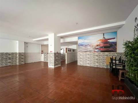 Loja  Venda em Águas Santas,Maia