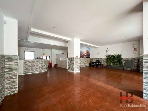 Loja  Venda em Águas Santas,Maia