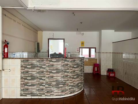 Loja  Venda em Águas Santas,Maia