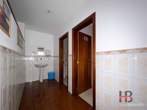 Loja  Venda em Águas Santas,Maia