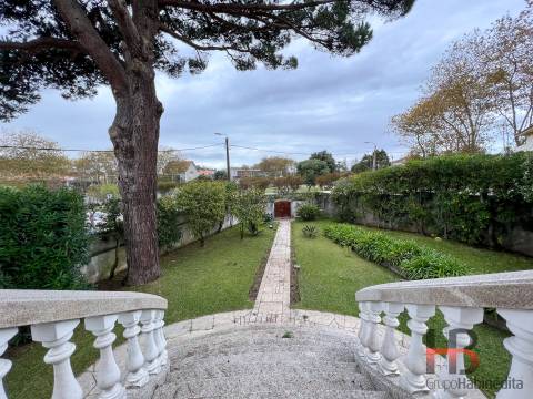 Moradia Isolada T5 Venda em Gulpilhares e Valadares,Vila Nova de Gaia