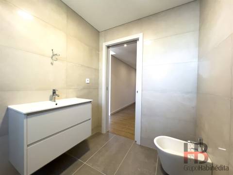 Apartamento T3 Venda em Cedofeita, Santo Ildefonso, Sé, Miragaia, São Nicolau e Vitória,Porto