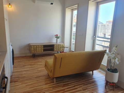 Apartamento T1 Arrendamento em Cedofeita, Santo Ildefonso, Sé, Miragaia, São Nicolau e Vitória,Porto