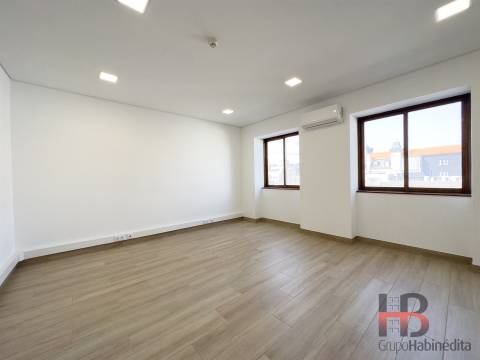 Escritório  Venda em Cedofeita, Santo Ildefonso, Sé, Miragaia, São Nicolau e Vitória,Porto