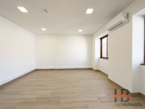 Escritório  Venda em Cedofeita, Santo Ildefonso, Sé, Miragaia, São Nicolau e Vitória,Porto