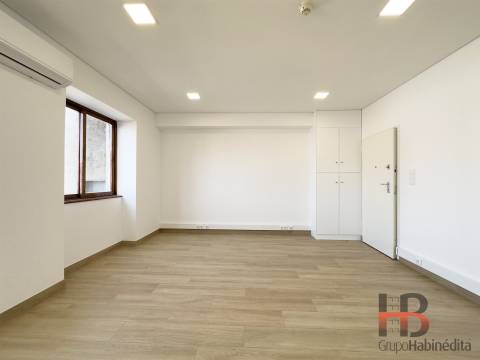 Escritório  Venda em Cedofeita, Santo Ildefonso, Sé, Miragaia, São Nicolau e Vitória,Porto