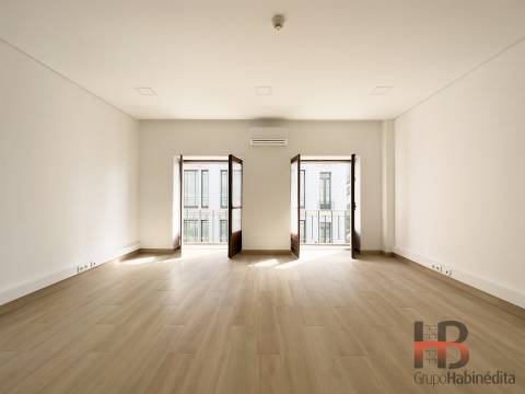 Escritório  Venda em Cedofeita, Santo Ildefonso, Sé, Miragaia, São Nicolau e Vitória,Porto