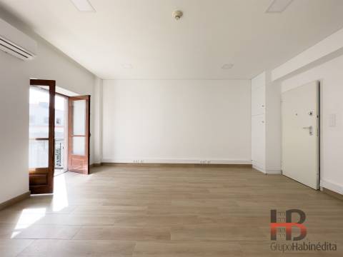 Escritório  Venda em Cedofeita, Santo Ildefonso, Sé, Miragaia, São Nicolau e Vitória,Porto