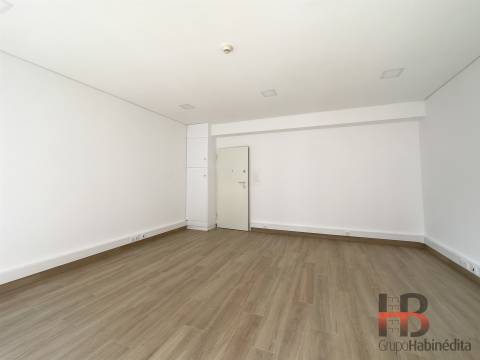 Escritório  Venda em Cedofeita, Santo Ildefonso, Sé, Miragaia, São Nicolau e Vitória,Porto