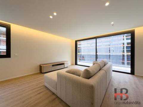 Apartamento T3 Venda em Mafamude e Vilar do Paraíso,Vila Nova de Gaia