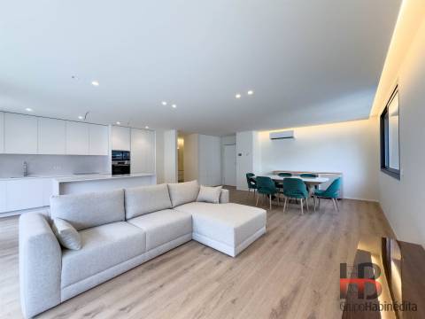 Apartamento T3 Venda em Mafamude e Vilar do Paraíso,Vila Nova de Gaia