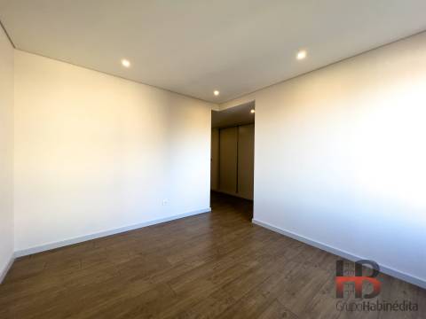 Apartamento T3 Venda em Cedofeita, Santo Ildefonso, Sé, Miragaia, São Nicolau e Vitória,Porto