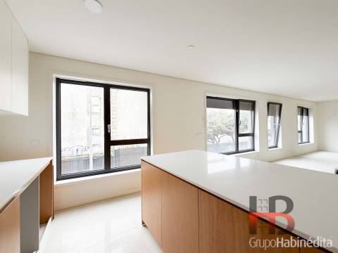 Apartamento T3 Venda em Cedofeita, Santo Ildefonso, Sé, Miragaia, São Nicolau e Vitória,Porto