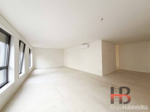 Apartamento T3 Venda em Cedofeita, Santo Ildefonso, Sé, Miragaia, São Nicolau e Vitória,Porto