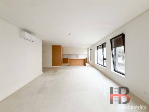 Apartamento T3 Venda em Cedofeita, Santo Ildefonso, Sé, Miragaia, São Nicolau e Vitória,Porto