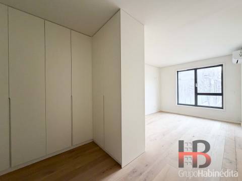 Apartamento T3 Venda em Cedofeita, Santo Ildefonso, Sé, Miragaia, São Nicolau e Vitória,Porto