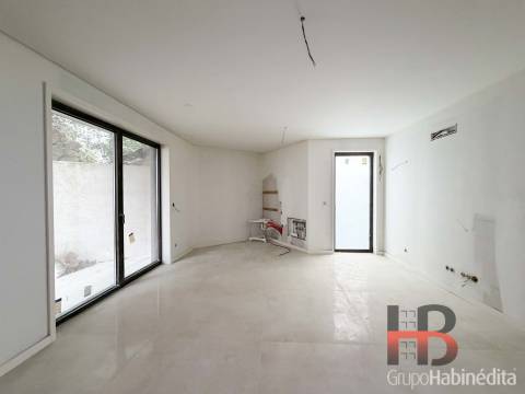 Moradia T2 DUPLEX Venda em Cedofeita, Santo Ildefonso, Sé, Miragaia, São Nicolau e Vitória,Porto