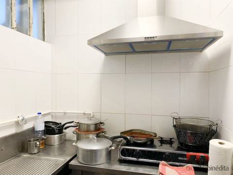 Loja  Venda em Coronado (São Romão e São Mamede),Trofa