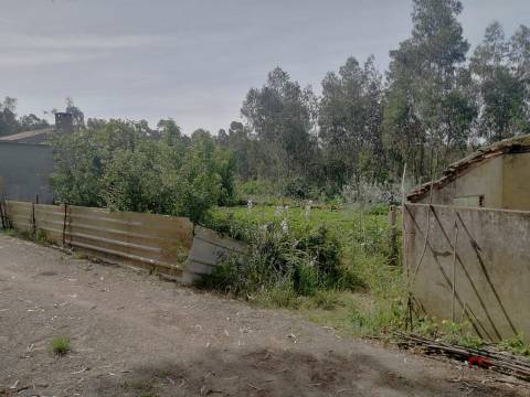 Moradia Devoluta T2 Venda em São Miguel do Souto e Mosteirô,Santa Maria da Feira