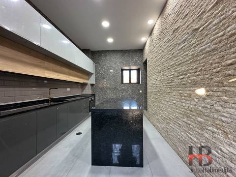 Moradia T4 Venda em Campanhã,Porto